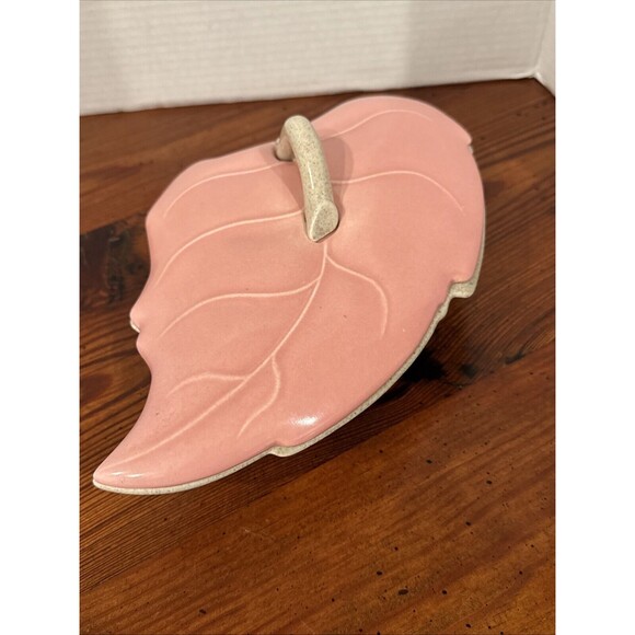 Vintage Valley Vista California Pottery Leaf Dish With Lid Pink And Cream - Picture 2 of 14
